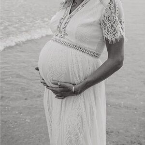 Chic Cream Lace Maternity Dress